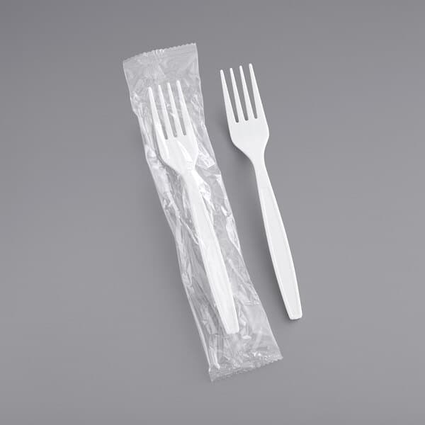 Berk Individually Wrapped White Heavy Weight Plastic Fork - Image 2