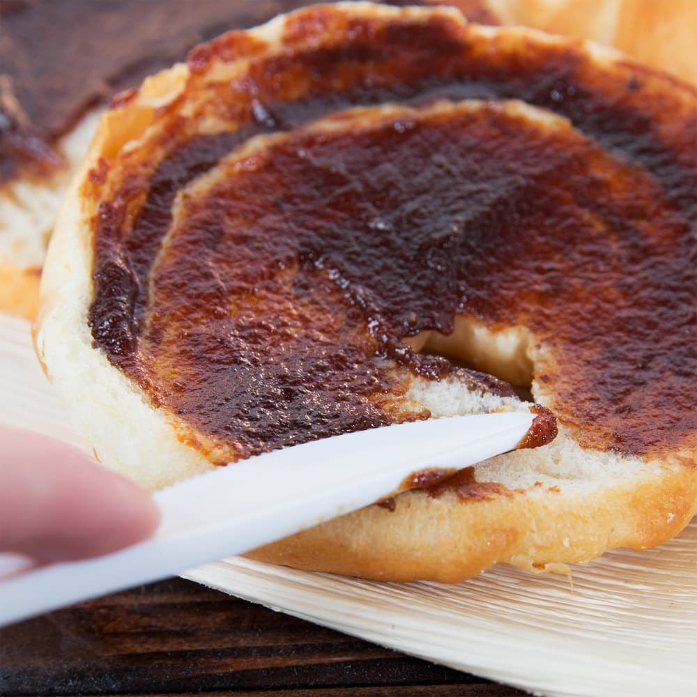 Dart K6BW 6 1/2" Medium Weight White Plastic Knife - Image 4