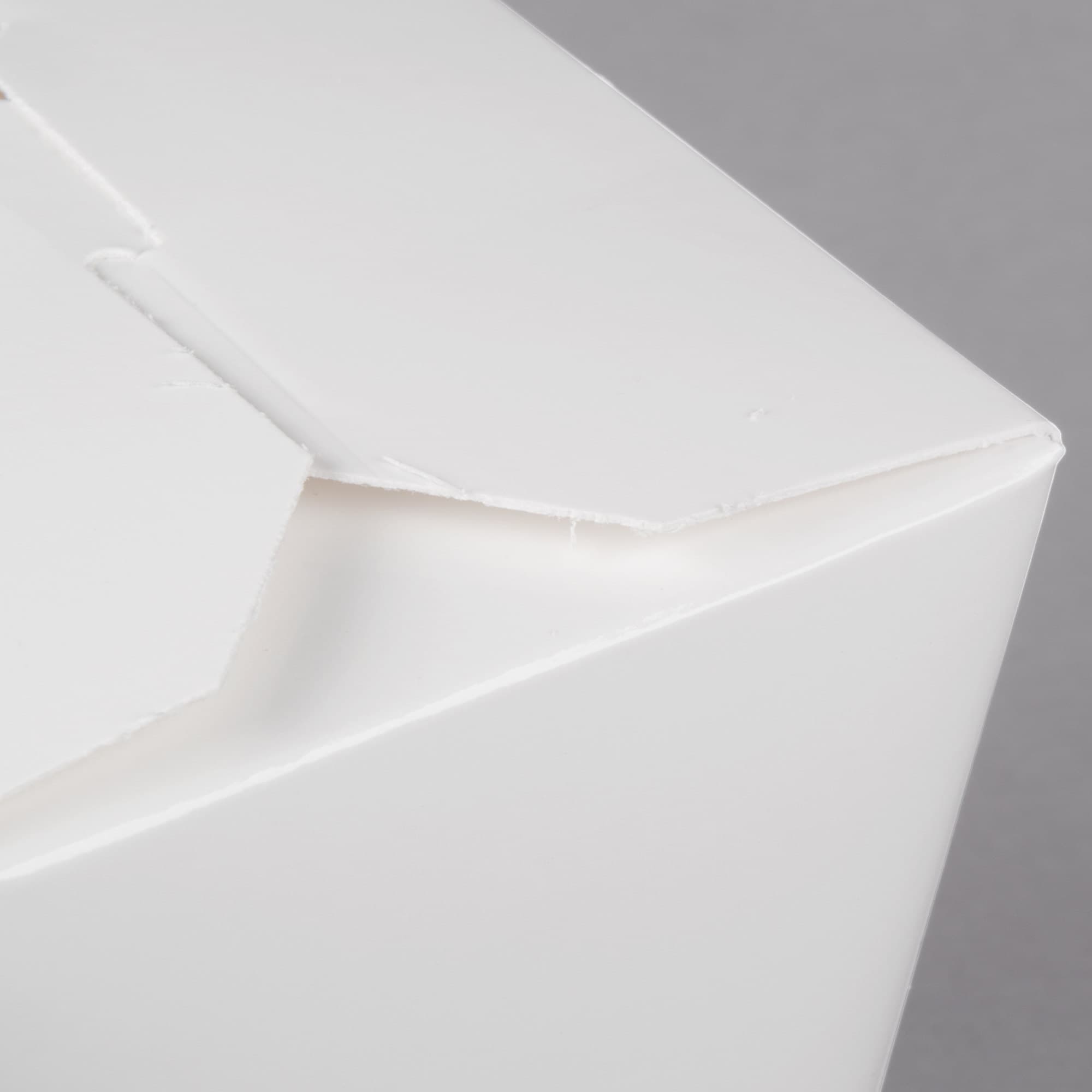 SmartServ 26SSPLAINM 26 oz. White Microwavable Paper Take-Out Container - Image 8