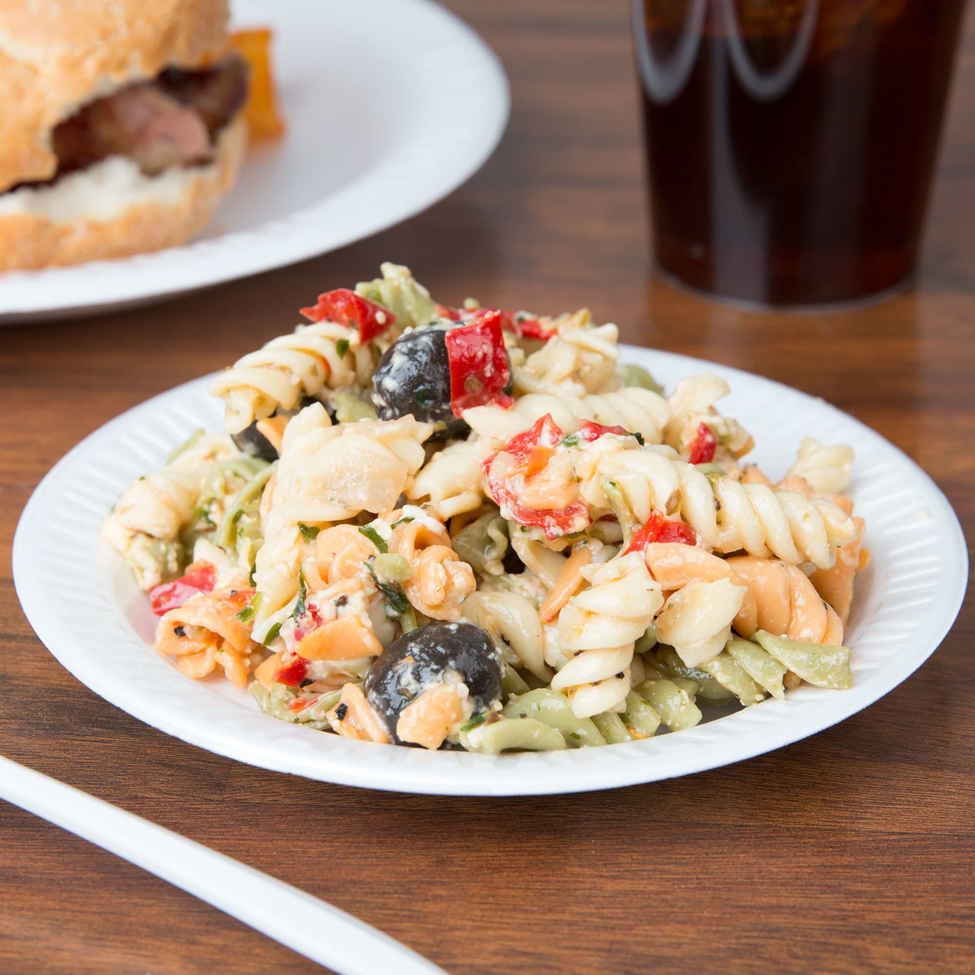 Dart 6PWCR Concorde 6" White Non-Laminated Round Foam Plate