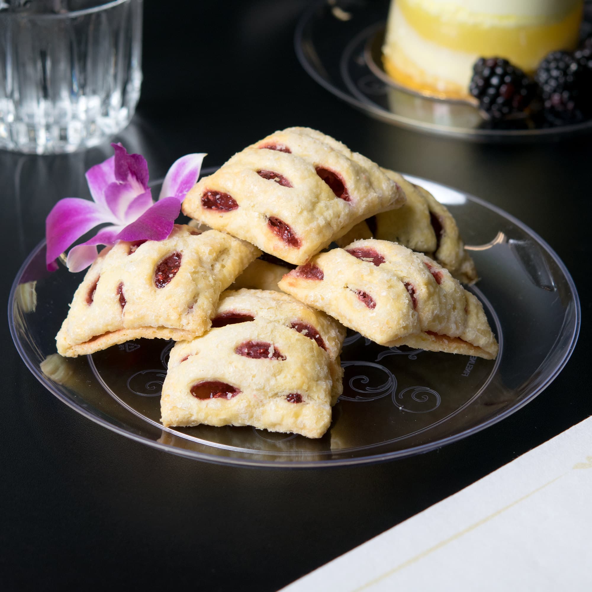 Fineline Savvi Serve 307 7" Clear Plastic Plate